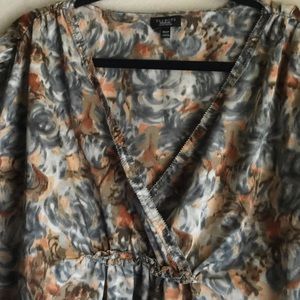 TALBOTS WOMAN PETITES FLORAL TOP